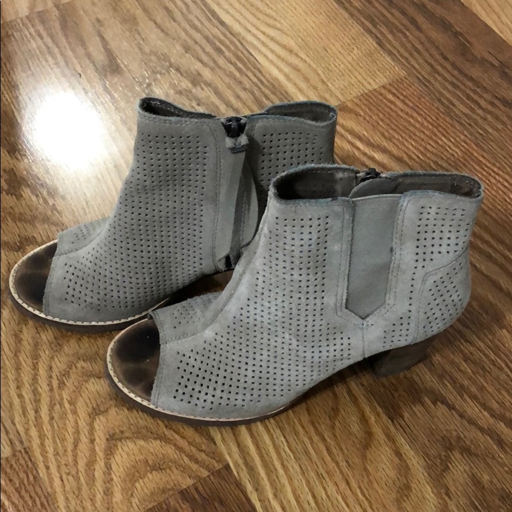 Tom’s Open Toe Boots